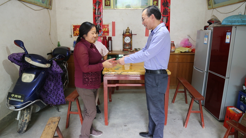 愛(ài)心公益行，華都在行動(dòng)